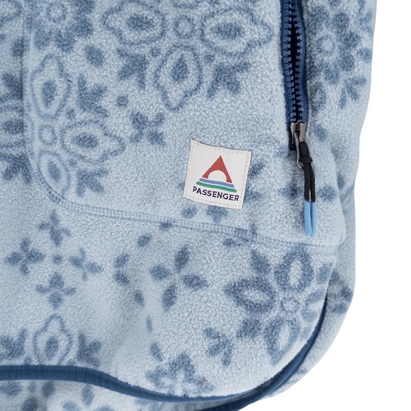 Passenger Women's XXL Juana Recycled Polar Hooded Fleece Jacket Blue Tile Print - Picture 3 of 11